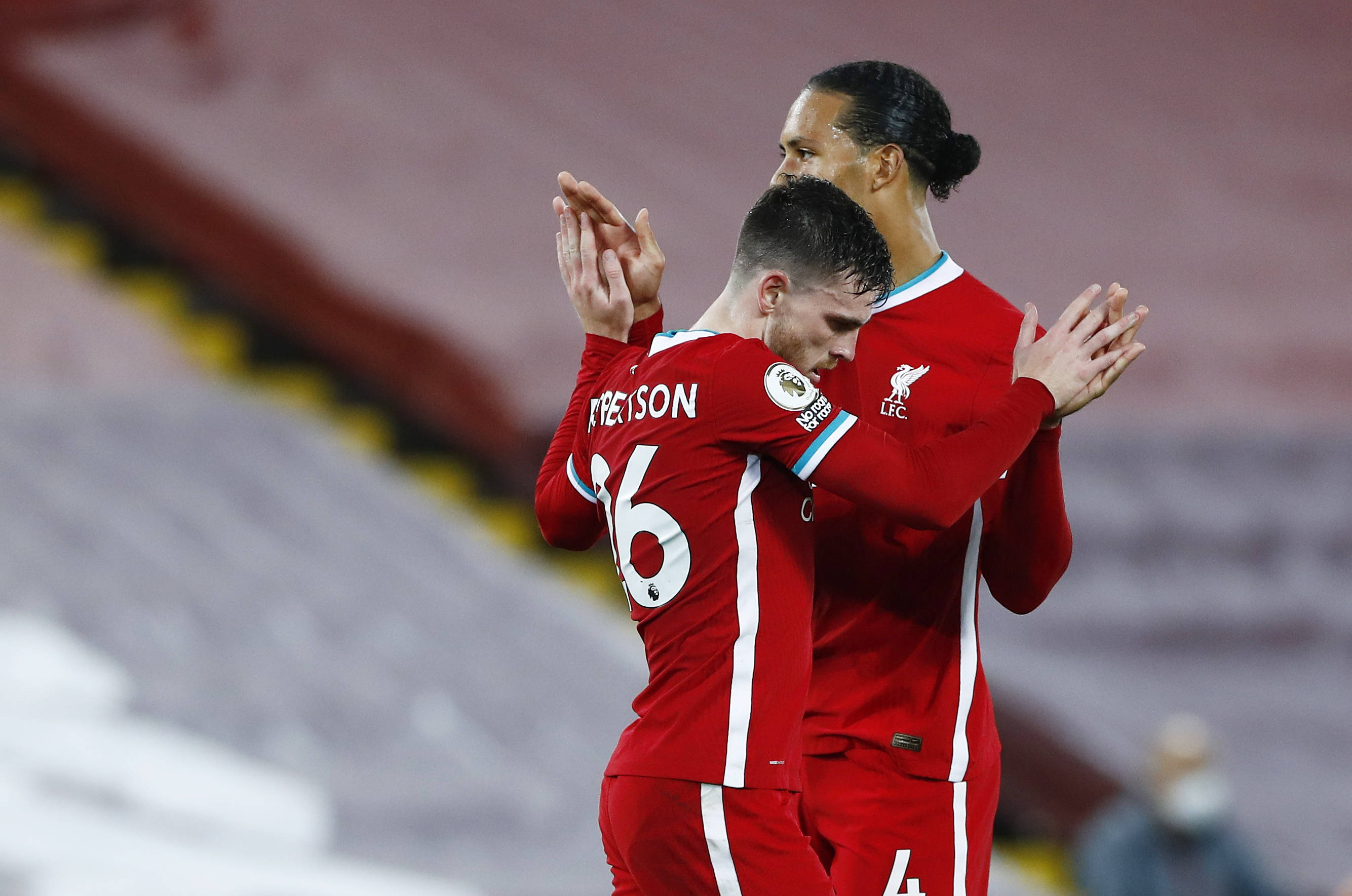 Here we go！罗马诺：热刺激活解约金签下吉布斯-怀特.