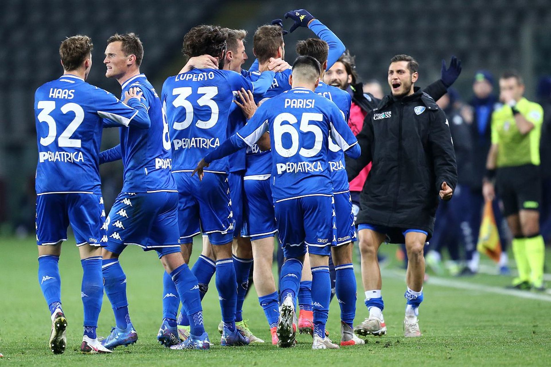 曼联加钱！曼联上调塞斯科报价，接近8000万欧+附加&谈判中.